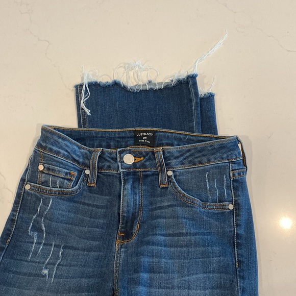 Just black jeans - Picture 2 of 5